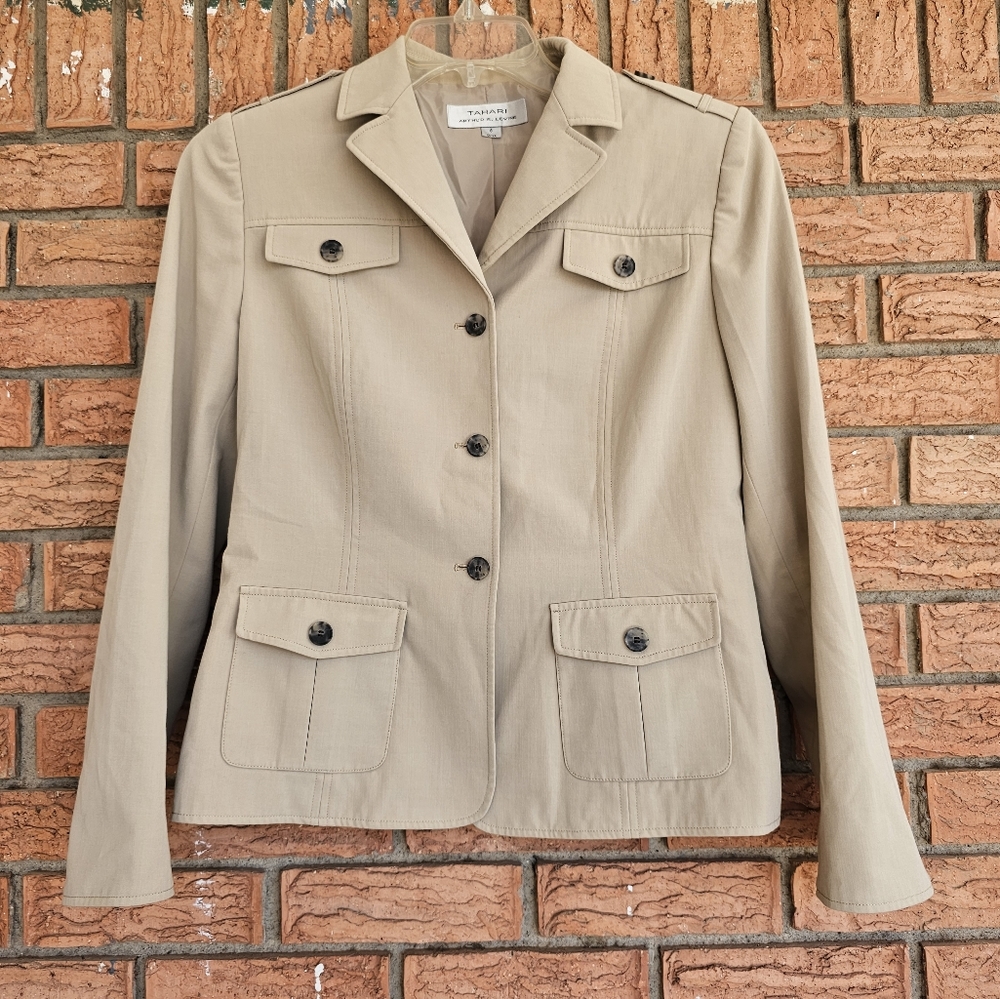 Tahari Arthur S. Levine blazer